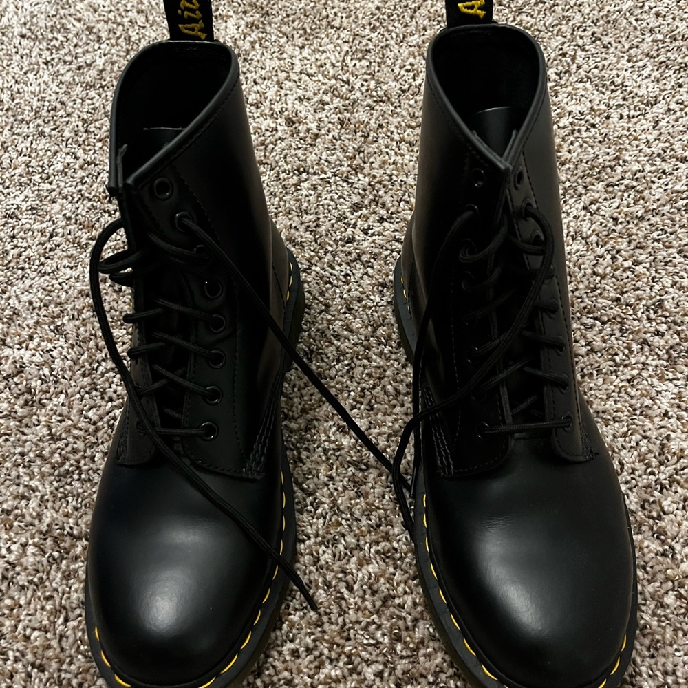Doc Martens 1460 boots (black)